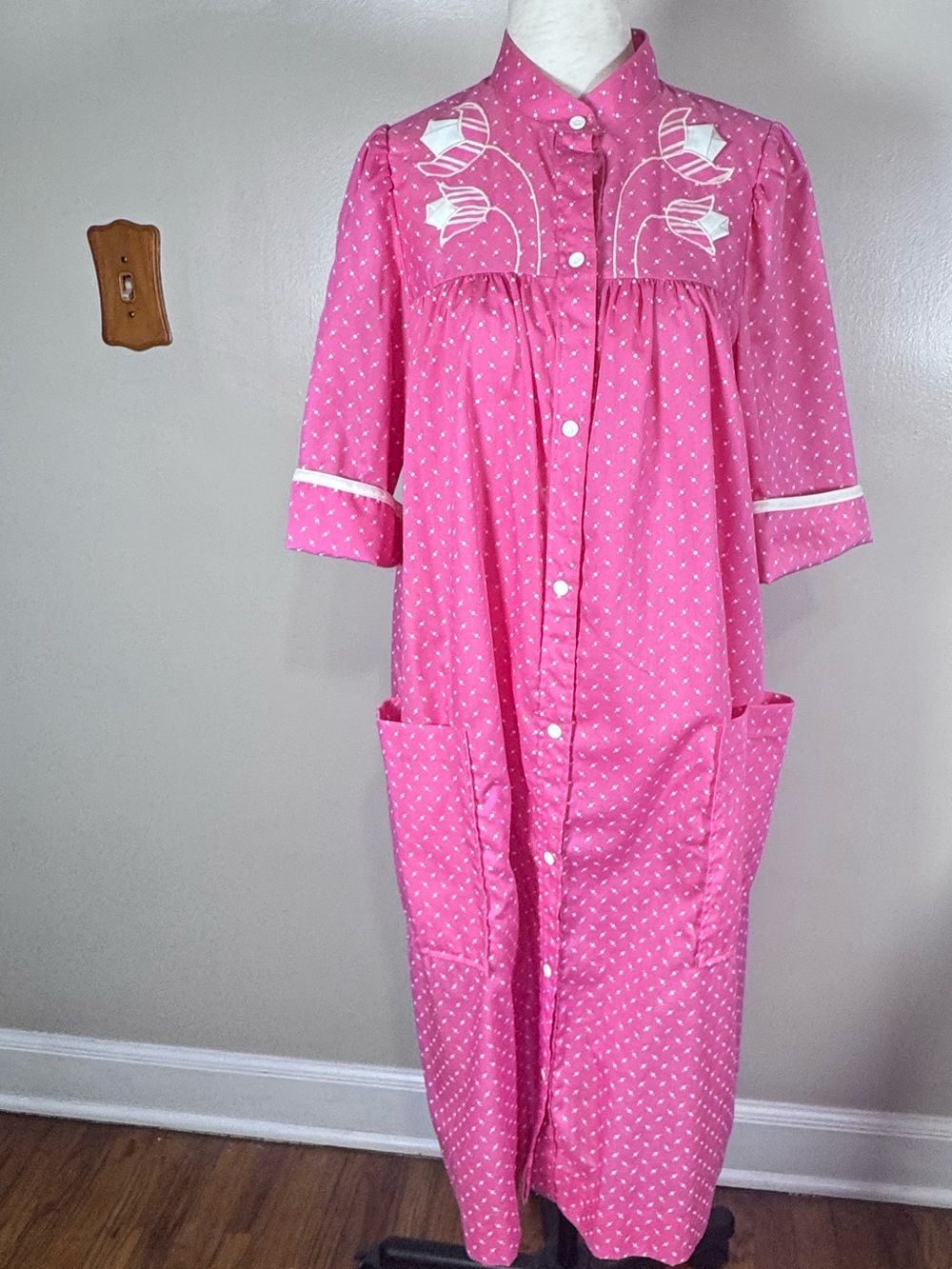 Vintage 80s Pink Polka Dot Tulip Embroider Granny Lounge Dress House Coat Sz 10